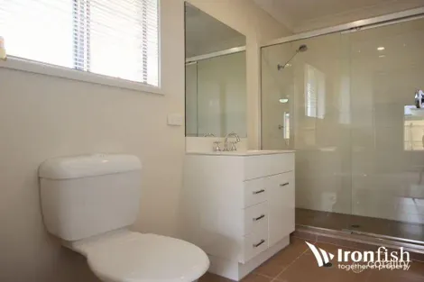 Property photo of 27 Pinehurst Avenue Leichhardt QLD 4305