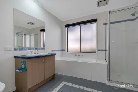 Property photo of 1 Consort Place Craigieburn VIC 3064