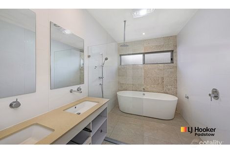Property photo of 19 Rivenoak Avenue Padstow NSW 2211