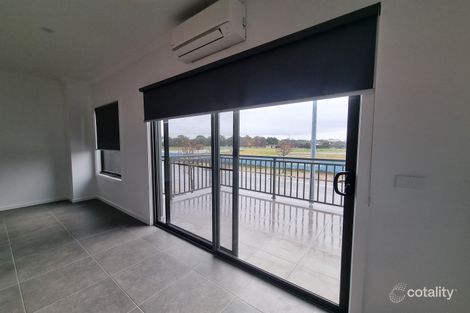 Property photo of 22 Timbarra Drive Werribee VIC 3030