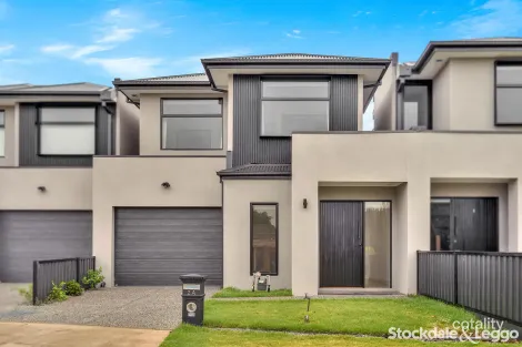 2a Augusta Cl, Sunbury, VIC 3429