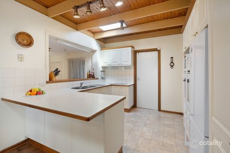 Property photo of 2 Cherry Tree Grove Croydon VIC 3136