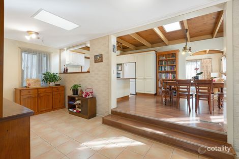 Property photo of 2 Cherry Tree Grove Croydon VIC 3136