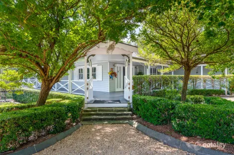 Property photo of 4 Coorang Road East Kurrajong NSW 2758