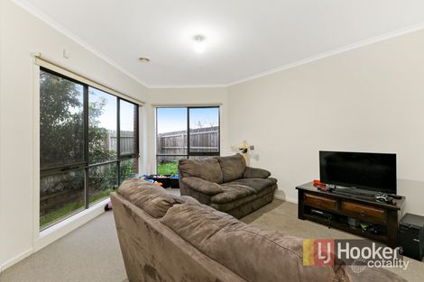 Property photo of 3/30 Simon Court Hampton Park VIC 3976
