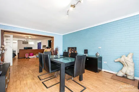 Property photo of 6 Manders Way Singleton WA 6175