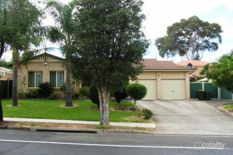 28 Lord Howe Dr, Green Valley, NSW 2168