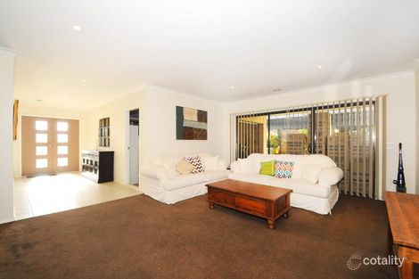 Property photo of 36 Diamond Parade Skye VIC 3977