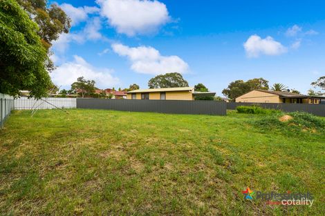25 Louise Cres, Morphett Vale, SA 5162