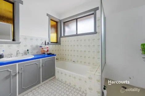 Property photo of 30 River Road West Ulverstone TAS 7315