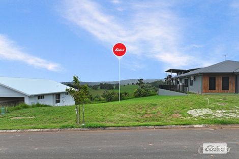 6 Hickory Tce, Yungaburra, QLD 4884