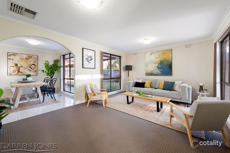 Property photo of 2 Purri Close Greensborough VIC 3088