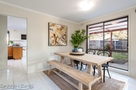 Property photo of 2 Purri Close Greensborough VIC 3088