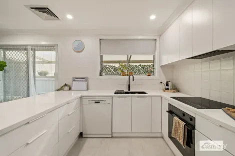 Property photo of 429 Romani Drive Lavington NSW 2641