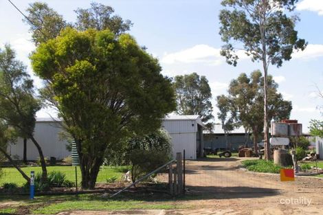 4 Bourke St, Clifton, QLD 4361