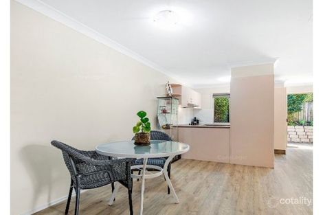 2/9 Maltman Ave, Southport, QLD 4215