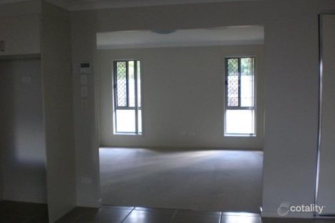 18 Linfield St, Hillcrest, QLD 4118