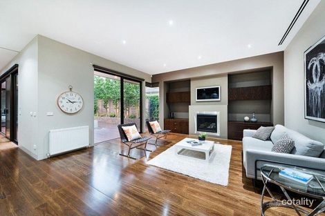 Property photo of 32 Flowerdale Road Glen Iris VIC 3146