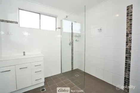 Property photo of 38 Edmondson Avenue Griffith NSW 2680