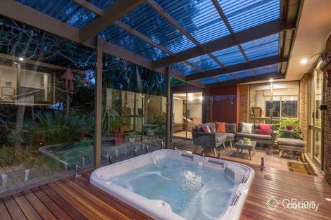 6 Calwell Ct, Skye, VIC 3977