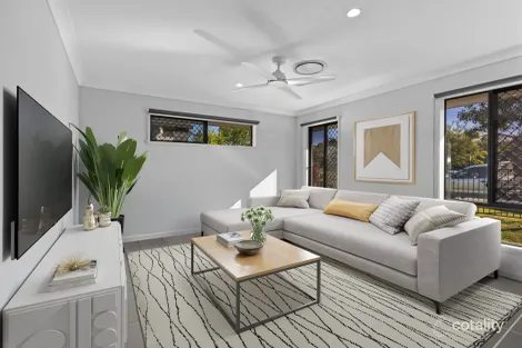 9 Maudsley Cres, Collingwood Park, QLD 4301