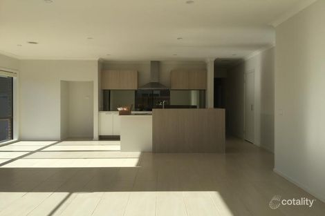 5 Neville Dr, Armstrong Creek, VIC 3217