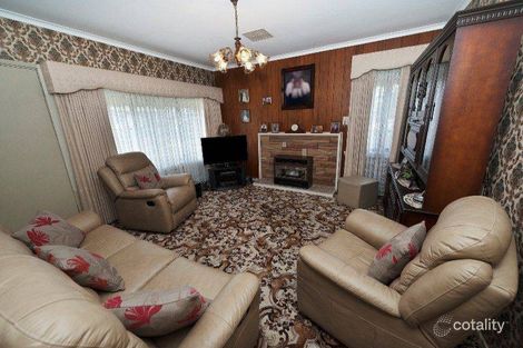 Property photo of 2 Oxley Court Broadmeadows VIC 3047