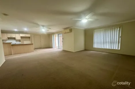 Property photo of 1/118 Lord Howe Drive Ashtonfield NSW 2323