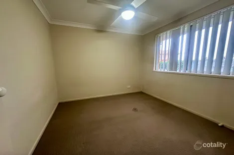 Property photo of 1/118 Lord Howe Drive Ashtonfield NSW 2323