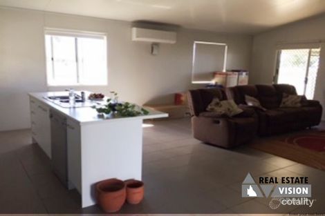 Property photo of 3 Summer Red Court Blackwater QLD 4717