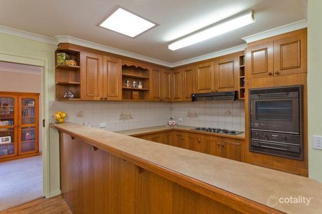 Property photo of 3 Yeramba Close Strathdale VIC 3550