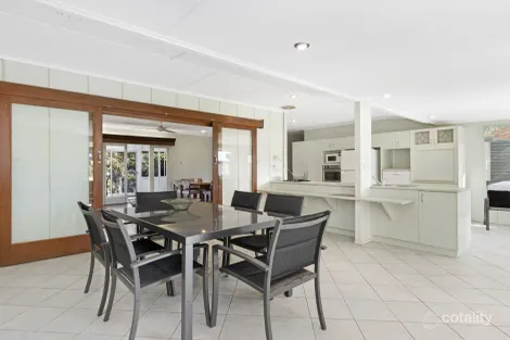 Property photo of 2 Scarborough Street Scarness QLD 4655