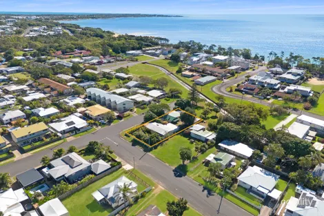 Property photo of 2 Scarborough Street Scarness QLD 4655