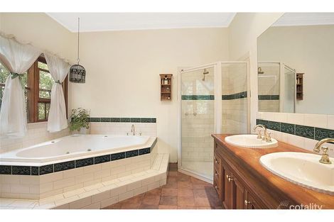 Property photo of 9 Valencia Terrace Templestowe VIC 3106