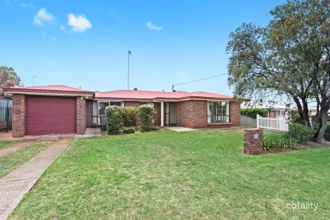 Property photo of 27 Riethmuller Street Kearneys Spring QLD 4350
