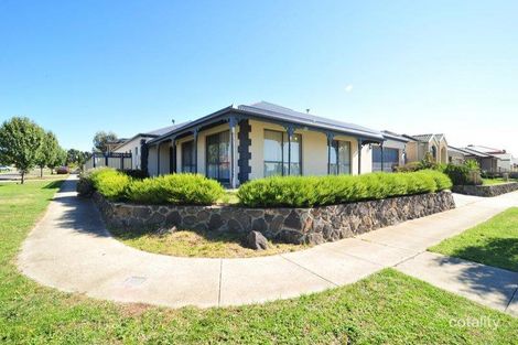 13 Tiffany Cres, Roxburgh Park, VIC 3064