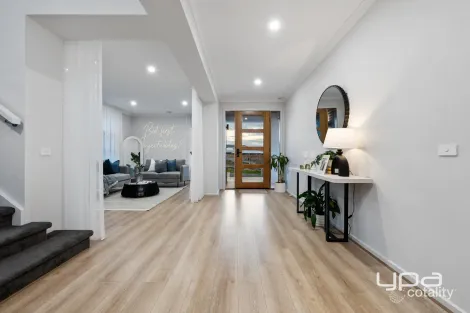 Property photo of 27 Brighton Rise Maddingley VIC 3340