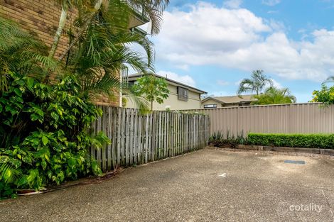 Property photo of 2/12 Gordon Street Labrador QLD 4215