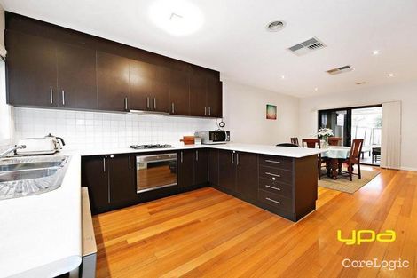 Property photo of 2/81 Allenby Road Hillside VIC 3037