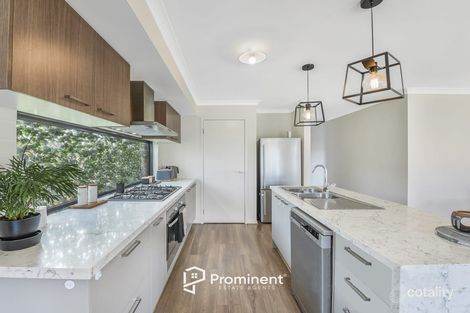 Property photo of 8 Chestnut Avenue Clyde VIC 3978