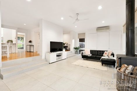 Property photo of 39 Warrington Crescent Wattle Glen VIC 3096