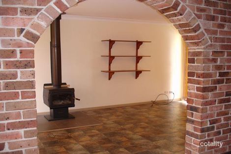 Property photo of 2 Blaxland Way Westdale NSW 2340