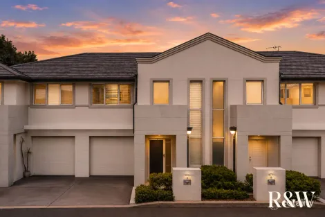 3 Highland Cl, Macquarie Links, NSW 2565