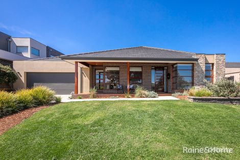 Property photo of 14 Earlington Crescent Sunbury VIC 3429