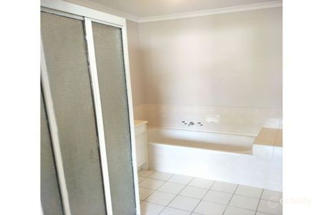 Property photo of 30/50 Castile Crescent Edens Landing QLD 4207