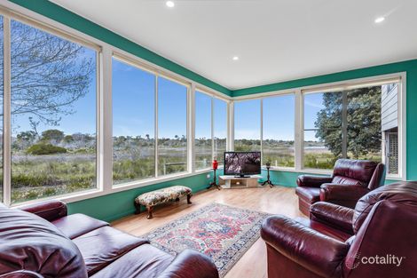 Property photo of 3 Swan Parade St Leonards VIC 3223