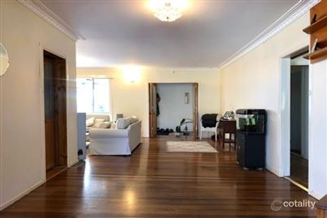 Property photo of 32 Liddesdale Avenue Frankston South VIC 3199