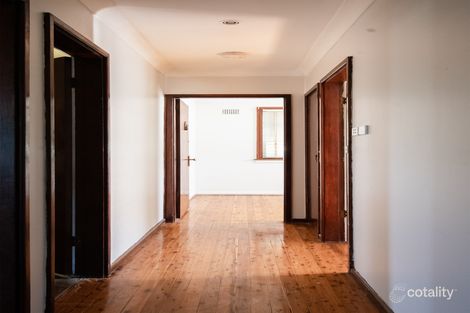 Property photo of 30 Waikanda Crescent Whalan NSW 2770