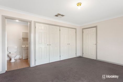 Property photo of 48 Evelyn Owen Crescent Dunlop ACT 2615
