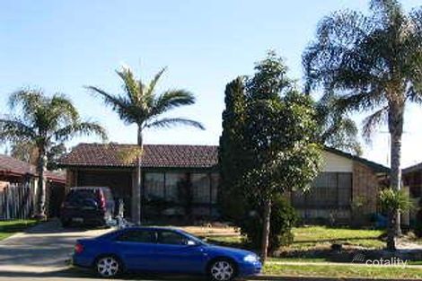 33 Brisbane Rd, St Johns Park, NSW 2176